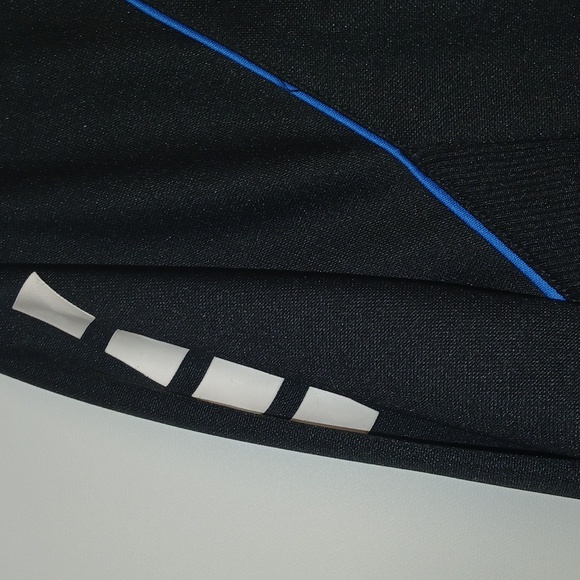 Mens Capellini Sport Size Small Black-and Blue CS Cool shirt nwt - Picture 5 of 8